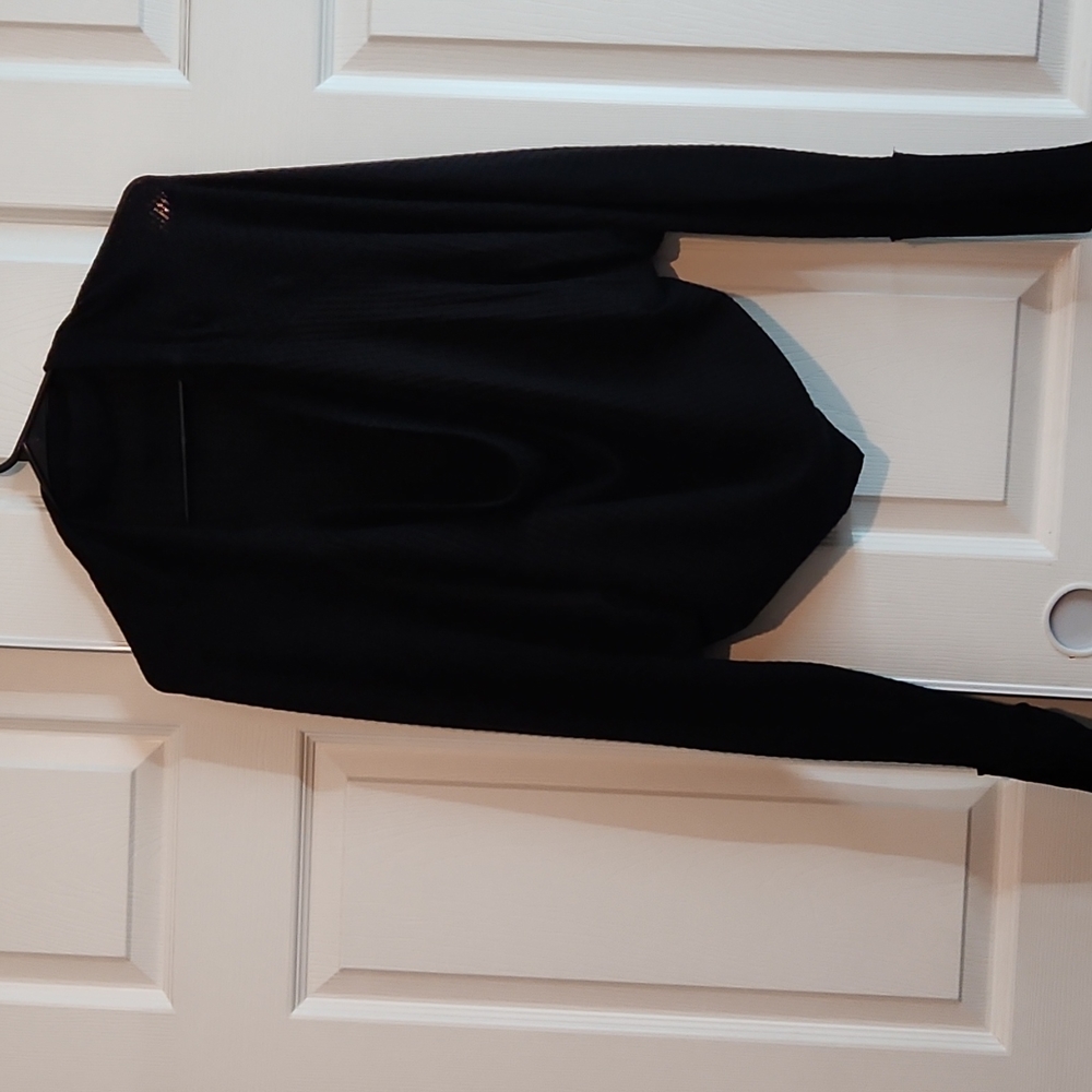 Long sleeve crop top